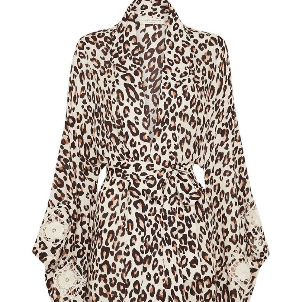 RESERVED NWT Bodhi Short Robe